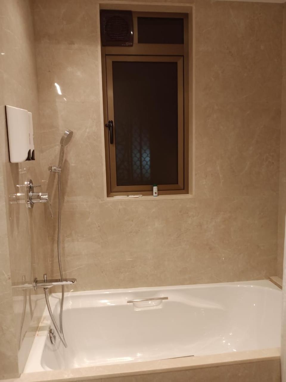 Meritas Crystal Resort Lonavala Ngoại thất bức ảnh